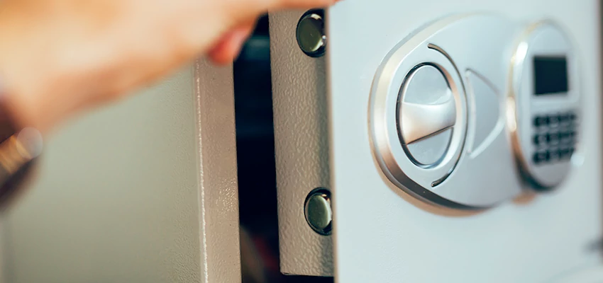 Fingerprint Safe Openers in Durham, CA